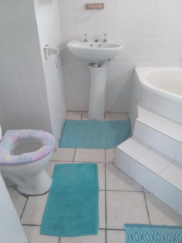 8 Bedroom Property for Sale in Wellington Western Cape